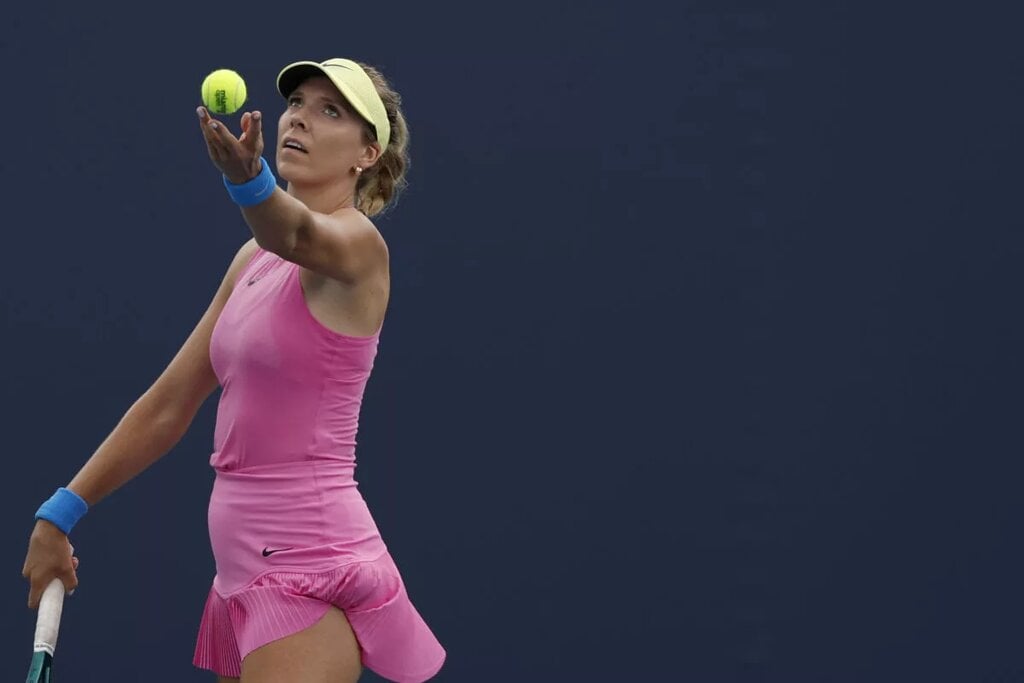 Прогнозы на второй день WTA Штутгарт: Каролина Мухова против Александры Саснович
